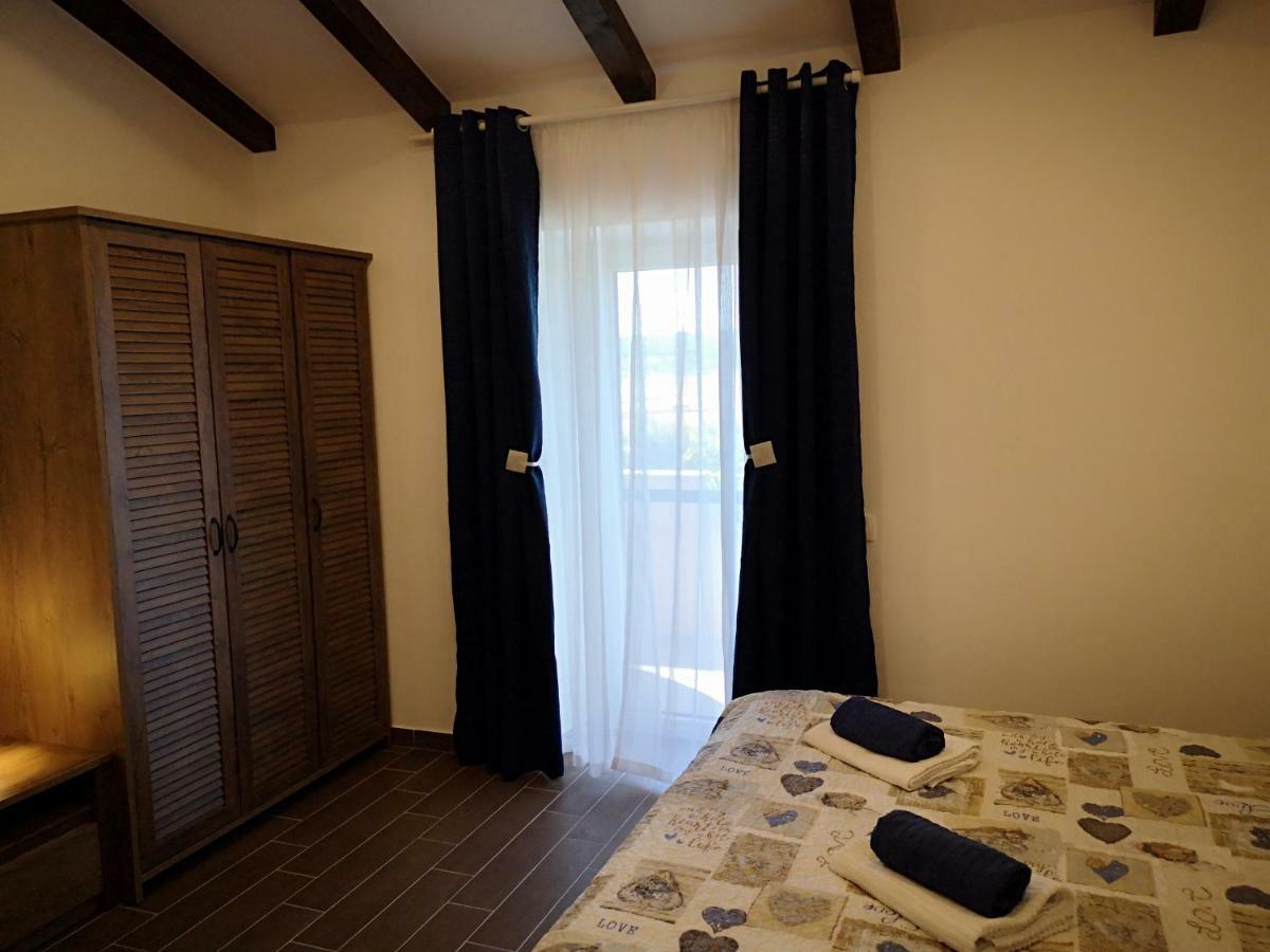 Apartments Gea Lucija Esterno foto